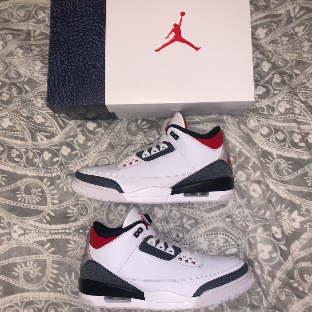 Air Jordan Retro 3 SE Fire Red Denim Size 11 - Picture 1 of 1